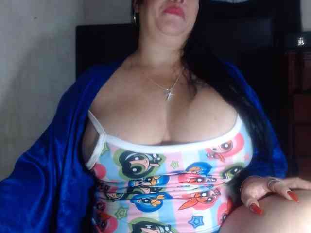 CameliaLong webcam