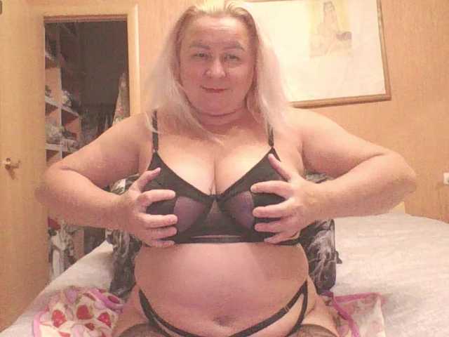 miranda-robinson live cam on BongaCams