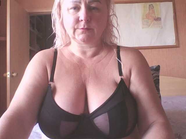 miranda-robinson live cam on BongaCams