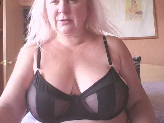 miranda-robinson live cam on BongaCams
