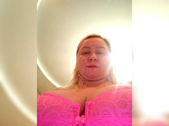 miranda-robinson's BongaCams show and profile