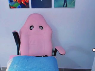 VictoriaLove Porn Show