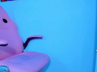 VictoriaLove Porn Show