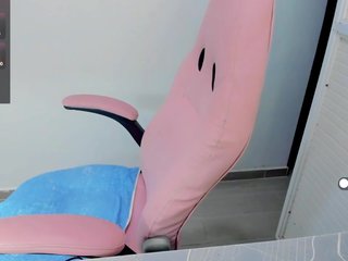 VictoriaLove Porn Show