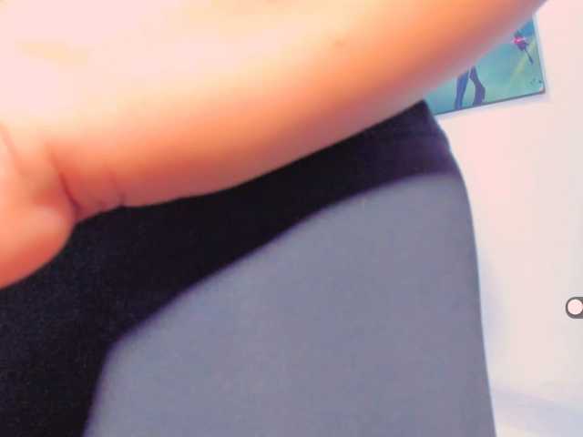 VictoriaLove live cam preview
