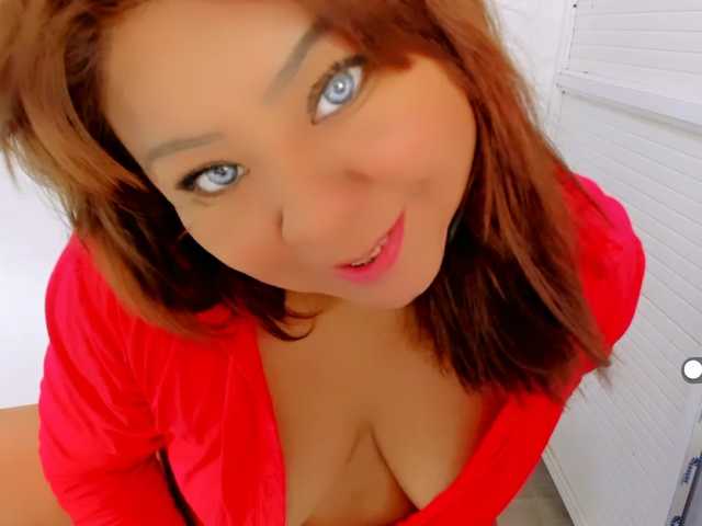 VictoriaLove live cam on UnifiedCams