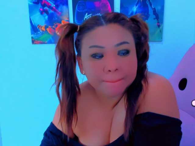 VictoriaLove live cam preview
