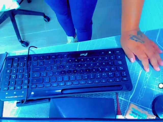 VictoriaLove live cam