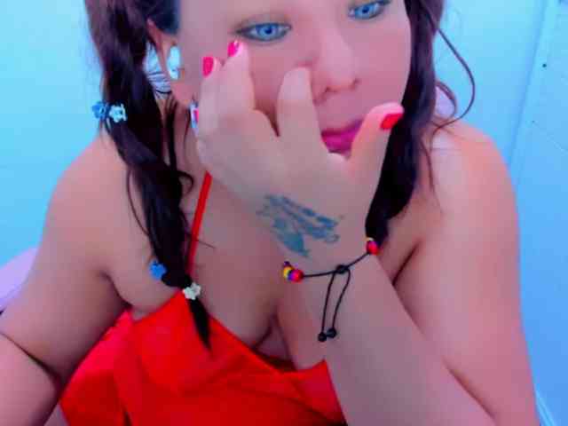 VictoriaLove webcam