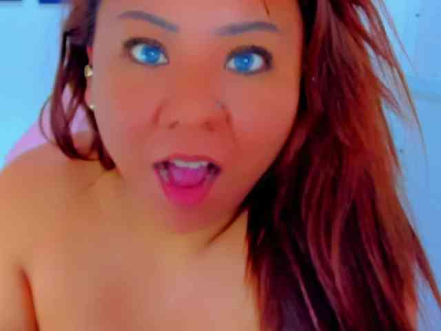 VictoriaLove webcam