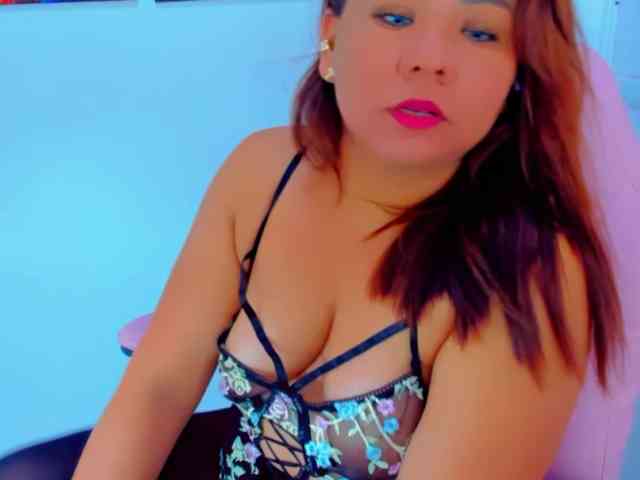 VictoriaLove webcam