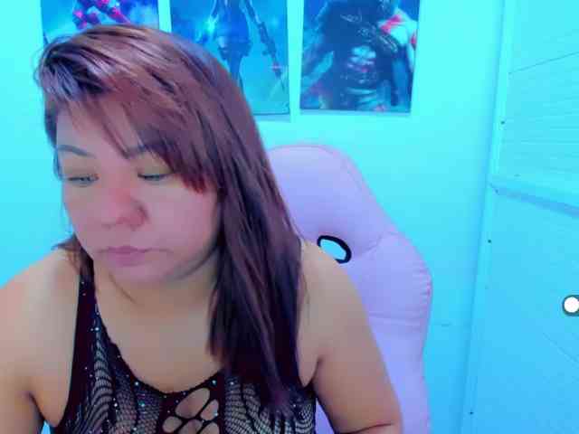 VictoriaLove webcam