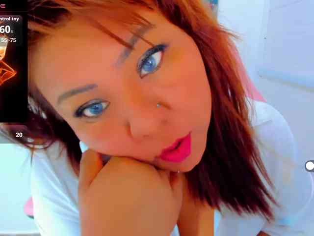 VictoriaLove webcam