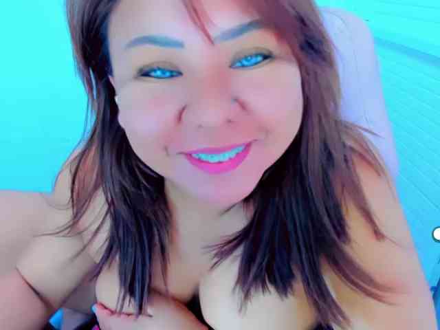 VictoriaLove webcam