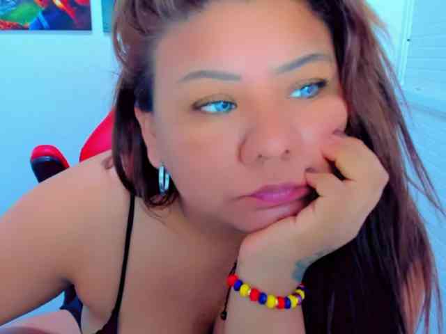 VictoriaLove webcam