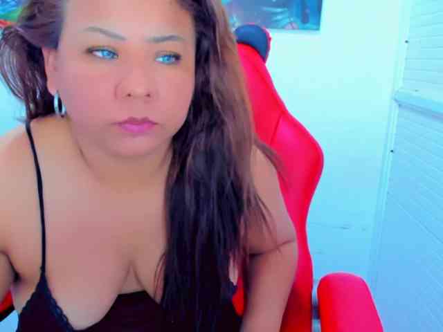 VictoriaLove webcam