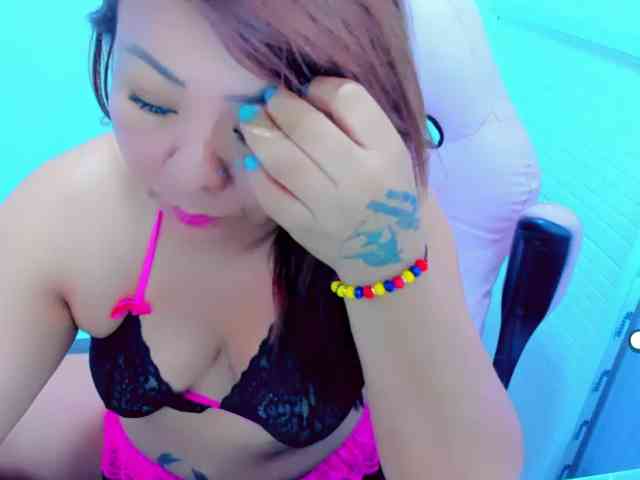 VictoriaLove webcam