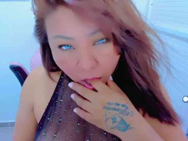 VictoriaLove webcam
