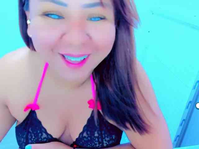 VictoriaLove webcam