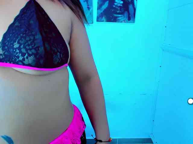 VictoriaLove webcam