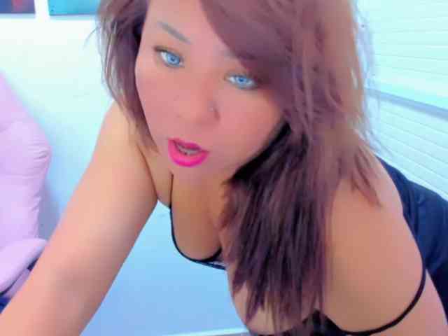 VictoriaLove webcam