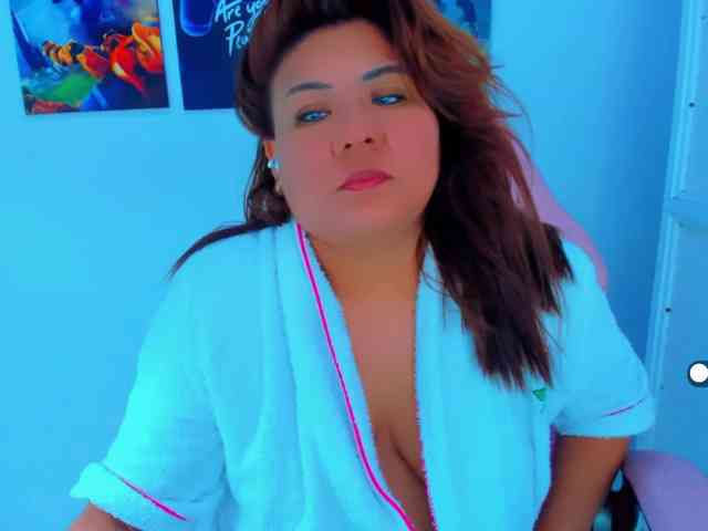 VictoriaLove webcam
