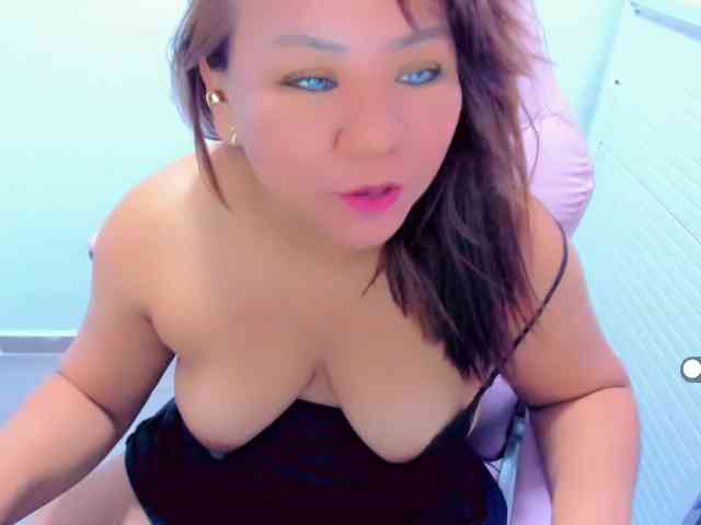 VictoriaLove webcam