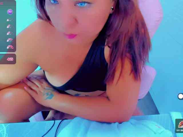 VictoriaLove webcam