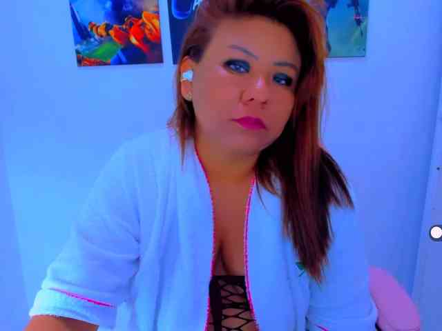VictoriaLove webcam