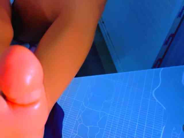 VictoriaLove webcam