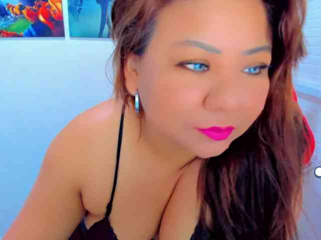 VictoriaLove webcam