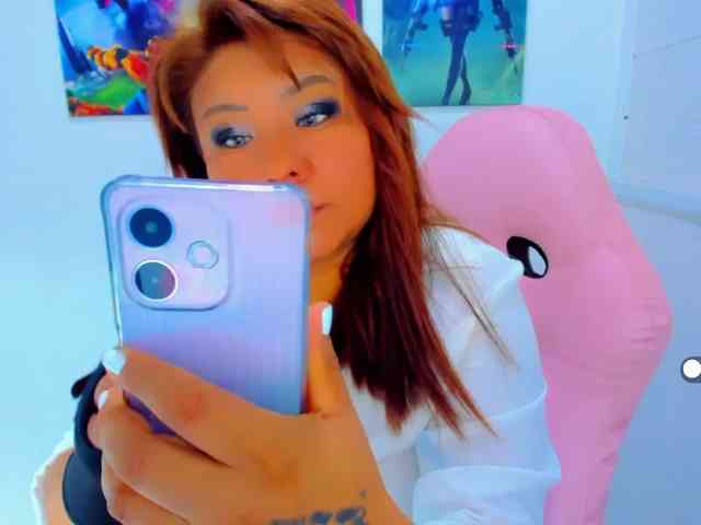 VictoriaLove webcam