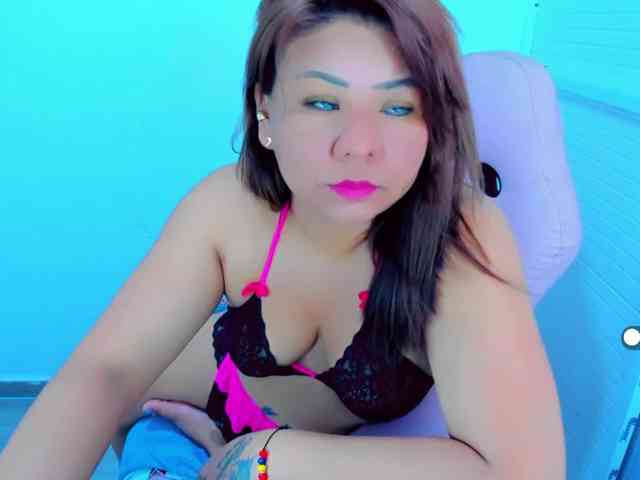 VictoriaLove webcam