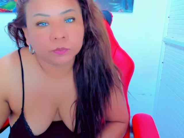 VictoriaLove webcam
