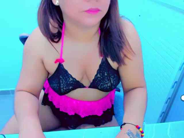 VictoriaLove webcam