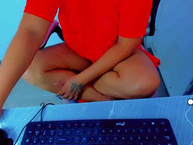 VictoriaLove webcam