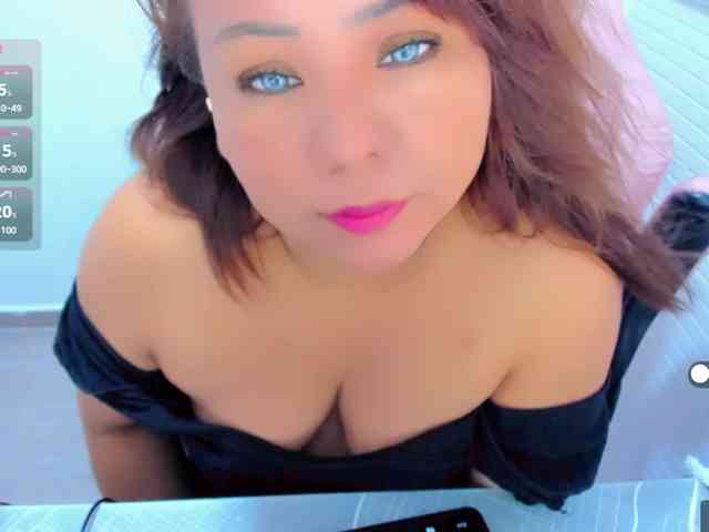 VictoriaLove webcam