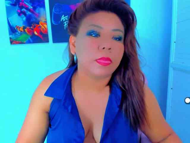 VictoriaLove webcam