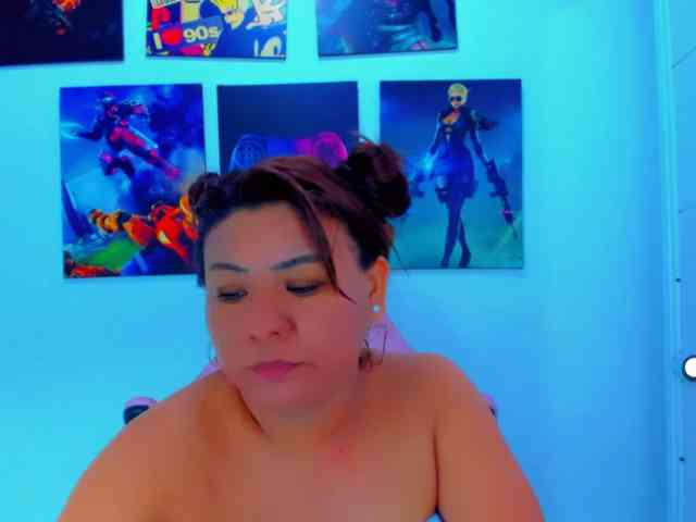 VictoriaLove webcam