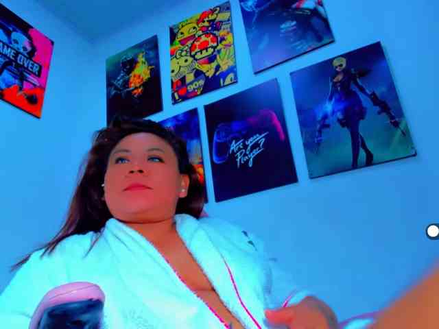 VictoriaLove webcam