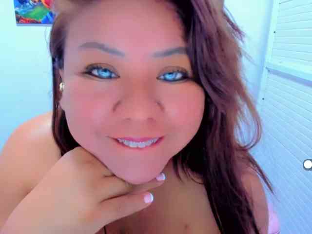 VictoriaLove webcam