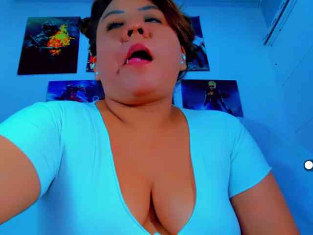 VictoriaLove webcam