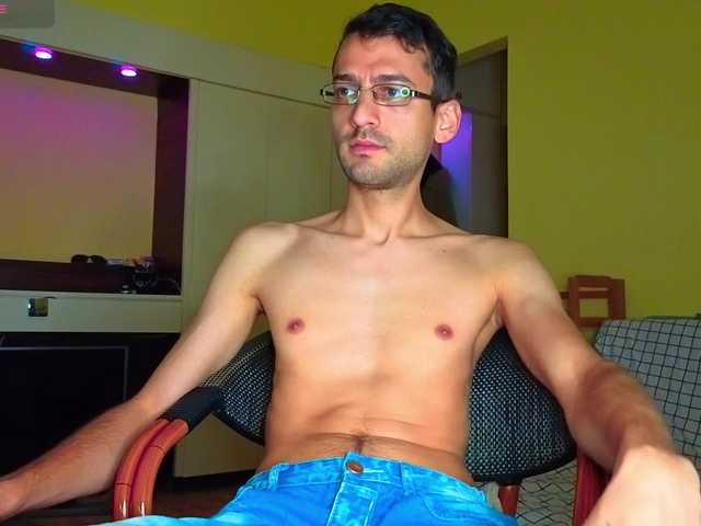 HungEddy — live male cam