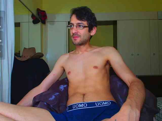HungEddy Live Webcam on BongaCams