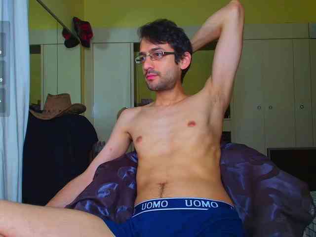 HungEddy Live Webcam on BongaCams