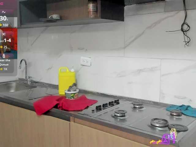 sharoncute1 live cam on BongaCams