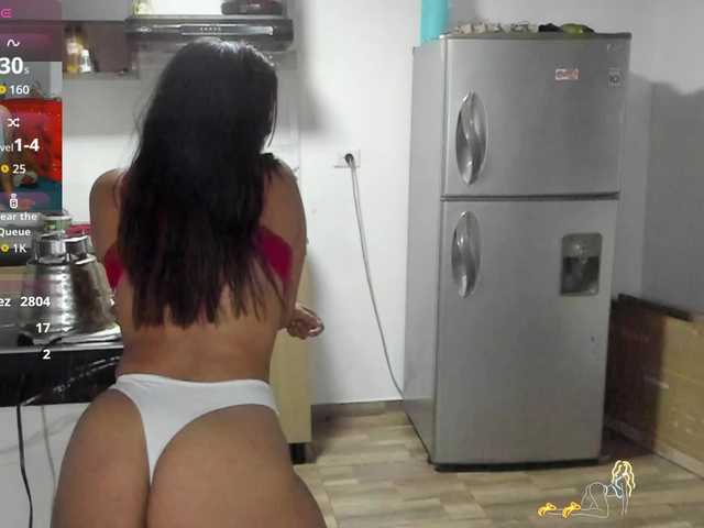 sharoncute1 live cam on BongaCams