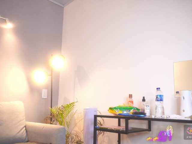 sharoncute1 live cam on BongaCams