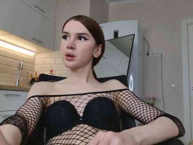 Skinny-Sex-Sissy