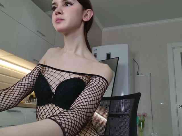 Skinny-Sex-Sissy